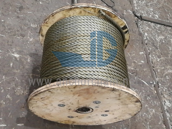Câble en acier 6 × 19W + IWR