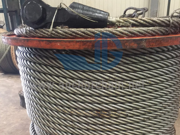 Câble en acier 6 × 36WS + FC