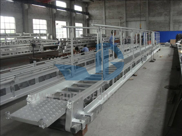 Échelle de coupée en aluminium
