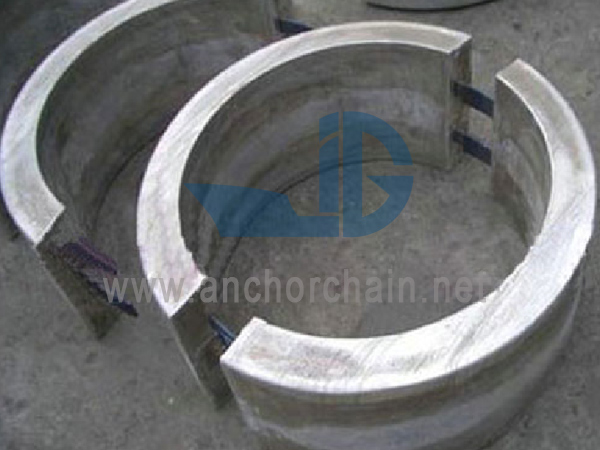 Anode en aluminium de type bracelet