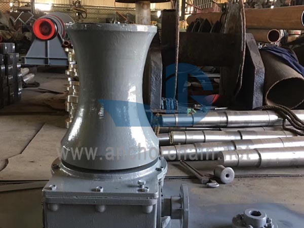 Cabestan d'amarrage hydraulique